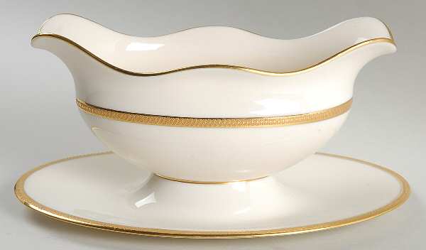 V36 Gravy Boat with Attached Underplate by Lenox