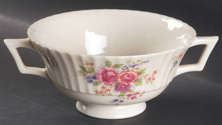 Victoria Footed Cream Soup Bowl