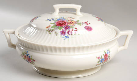 Victoria Round Covered Vegetable