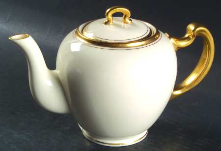The Vondel Shape 522 Teapot & Lid