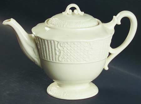 Washington Wakefield Off White Teapot & Lid
