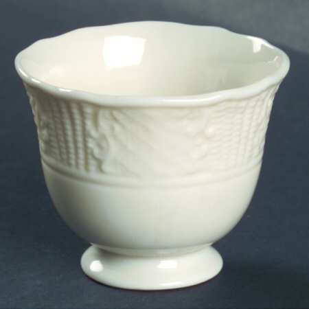 Washington Wakefield Off White Single Egg Cup