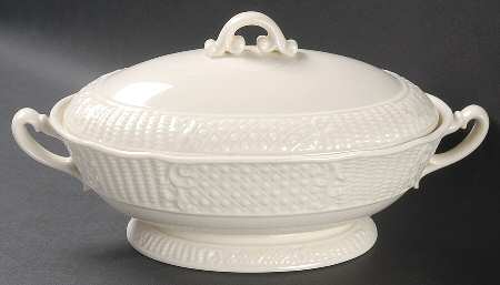 Washington Wakefield Off White Oval Covered Vegetable