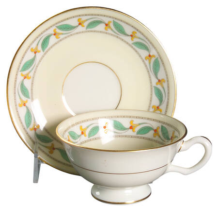 Westbury Footed Cup & Saucer Set