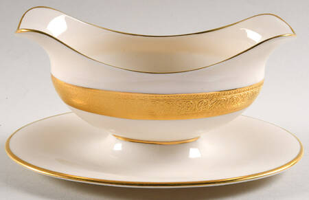 Westchester Gravy Boat with Attached Underplate