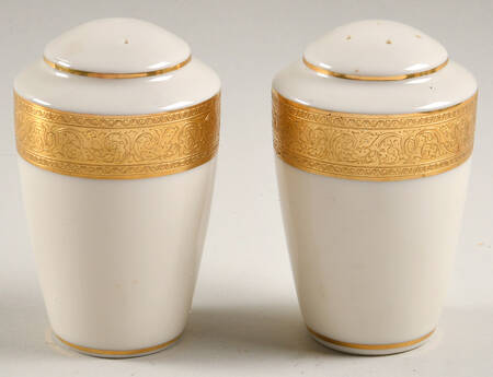 Westchester Salt & Pepper Set