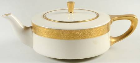 Westchester Small Teapot & Lid