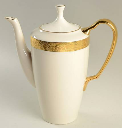 Westchester Coffee Pot & Lid