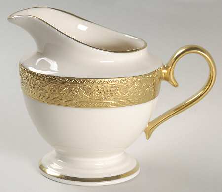 Westchester 1999 Shape Creamer