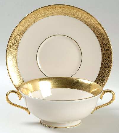 Westchester Footed Cream Soup Bowl & Saucer Set
