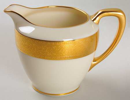 Westchester Shape 1963  Creamer