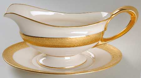 Westchester Gravy Boat & Underplate