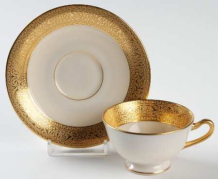 Westchester Footed Demitasse Cup & Saucer Set