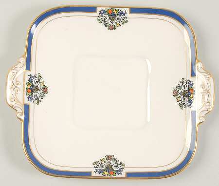 Westchester Square Handled Cake Plate