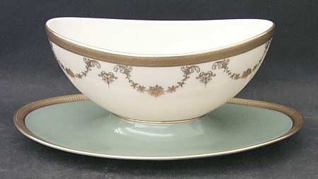 Westport Gravy Boat with Attached Underplate