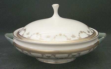 Westport Round Covered Vegetable