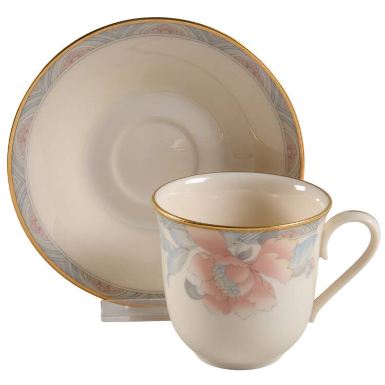 Westwood Flat Cup & Saucer Set