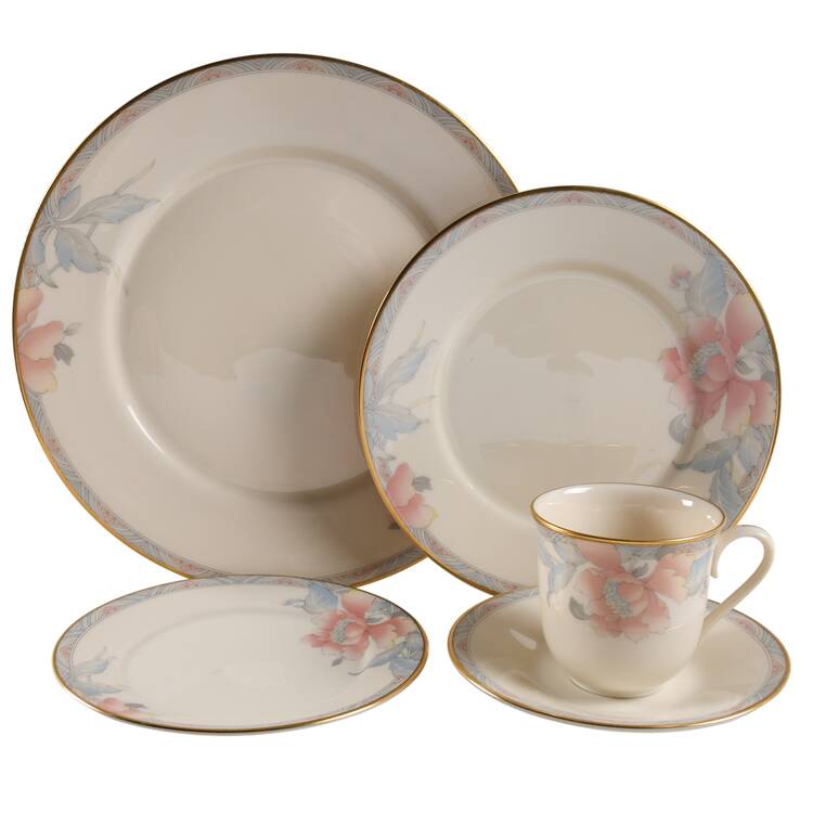 Westwood 40 Piece Estate Set