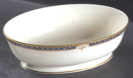 Whitley Manor 9" Oval Vegetable Bowl