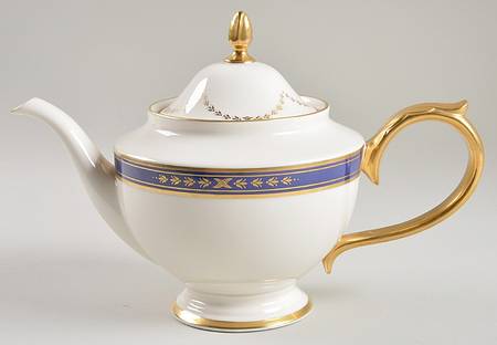Winslow Castle Teapot & Lid