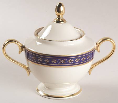 Winslow Castle 1999 Shape Sugar Bowl & Lid