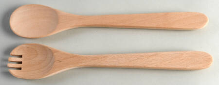 Winter Greetings Wood Solid 2-Piece Salad Set