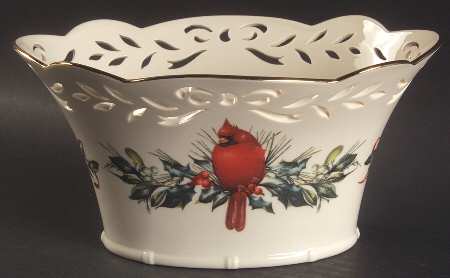 Winter Greetings 7" Pierced Oval Bowl