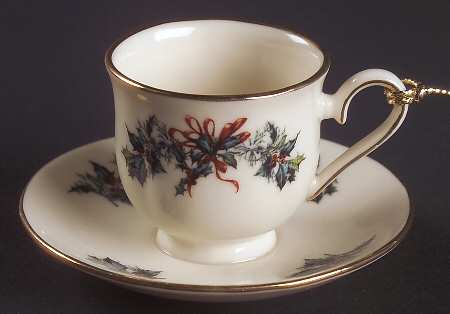 Winter Greetings Teacup & Saucer Ornament