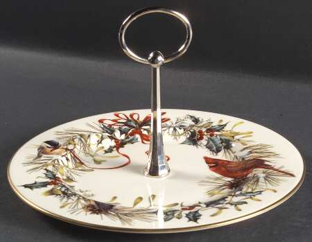 Winter Greetings Round Serving Plate with Handle (SP)