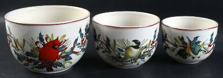 Winter Greetings (3 Piece) Nesting Bowl Set (4", 5", 6")