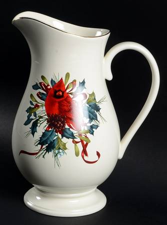 Winter Greetings 80 Oz Pitcher