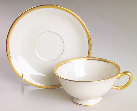 Footed Cup & Saucer Set