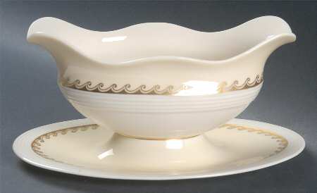 Windsor Gravy Boat with Attached Underplate