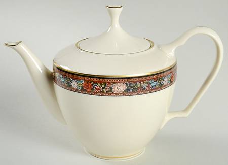 Witherspoon Teapot & Lid