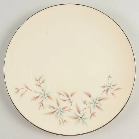 Wyndcrest Luncheon Plate