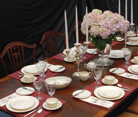 Wyndcrest 46 Piece Estate Set