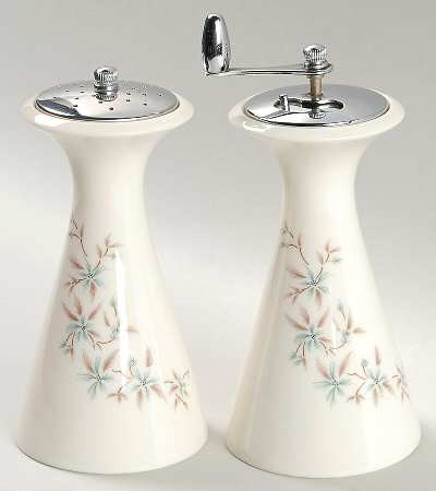 Wyndcrest Salt Mill & Pepper Mill Set