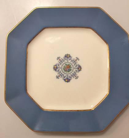 X112f Octagonal Salad Plate