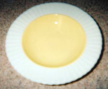 Temple (Yellow Center) Rim Fruit/Dessert (Sauce) Bowl