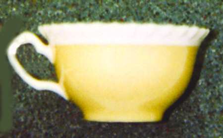 Gadroon Yellow (Rim) Flat Cup