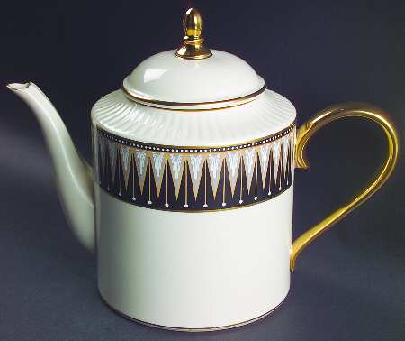 Zerlina Teapot & Lid