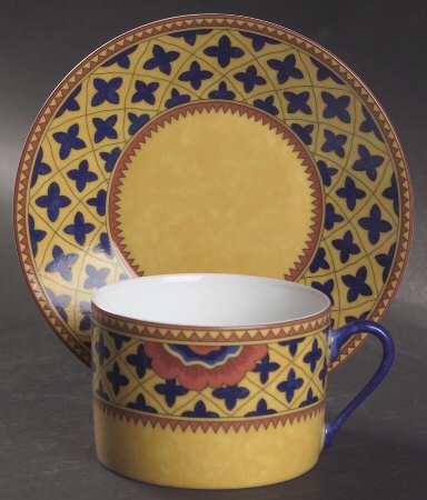Grenade Flat Cup & Saucer Set