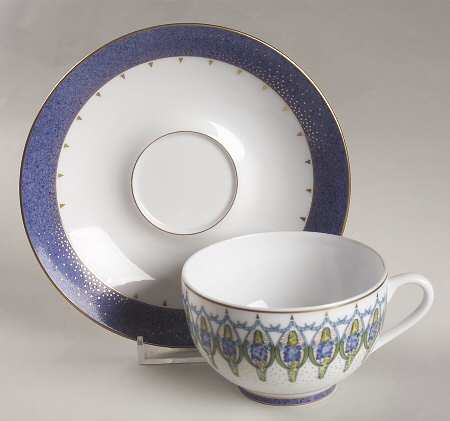 Lupins Flat Cup & Saucer Set