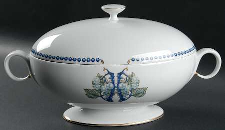 Mures (Blackberry) Tureen &  Lid