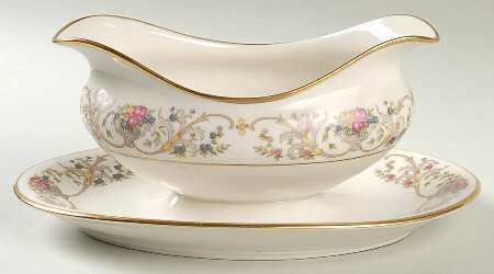 Dorothea Gravy Boat with Attached Underplate