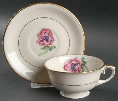 Field Lily Footed Cup & Saucer Set