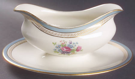 Martha Washington Gravy Boat with Attached Underplate