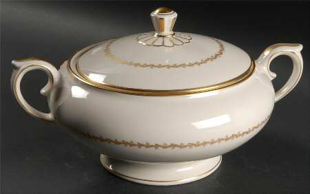Mt. Vernon Round Covered Vegetable by Lamberton
