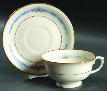 Footed Cup & Saucer Set