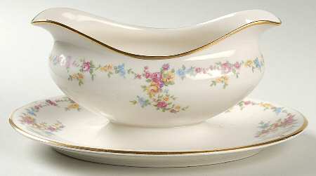 Peggy Shippen Gravy Boat with Attached Underplate